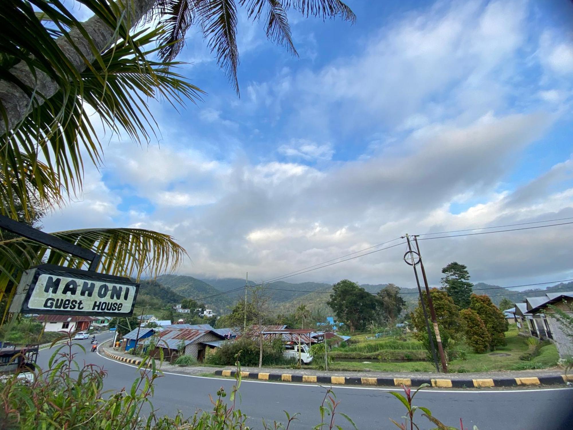 Mahoni Guest House Kelimutu Exterior photo