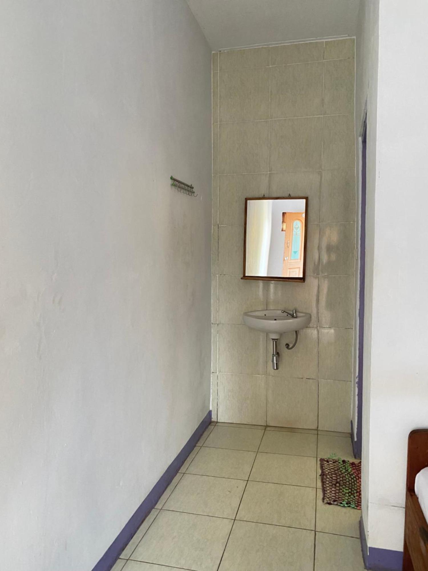 Mahoni Guest House Kelimutu Exterior photo