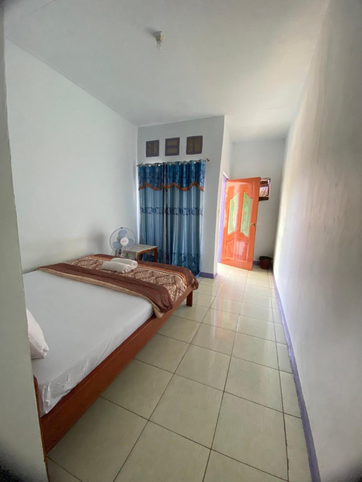 Mahoni Guest House Kelimutu Exterior photo