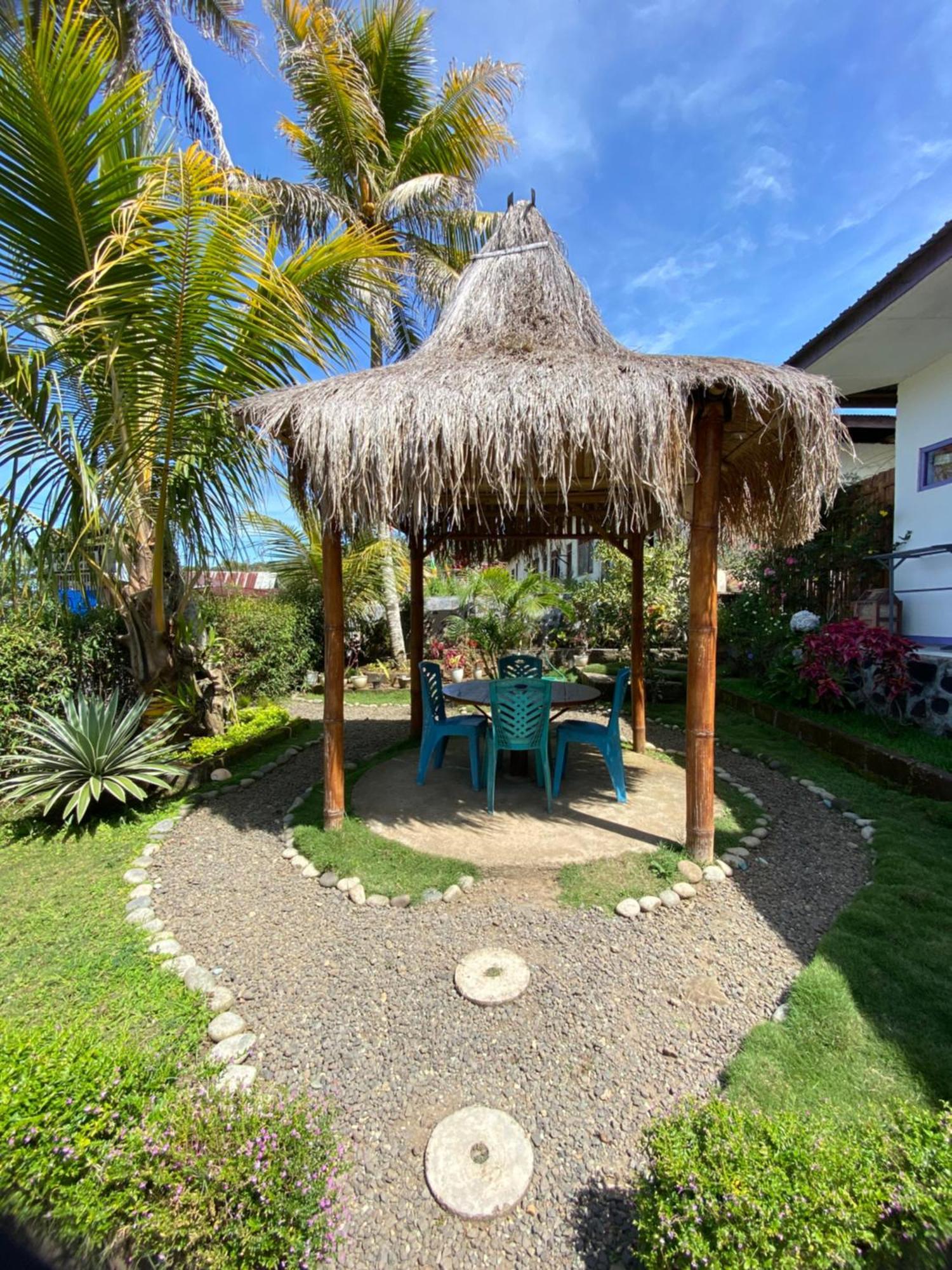 Mahoni Guest House Kelimutu Exterior photo